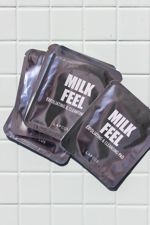 LAPCOS Milk Exfoliating & Cleansing Pad