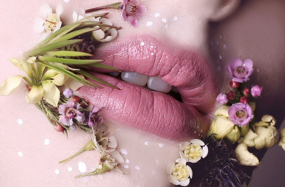 SUZY. Satin Luxe Lipstick