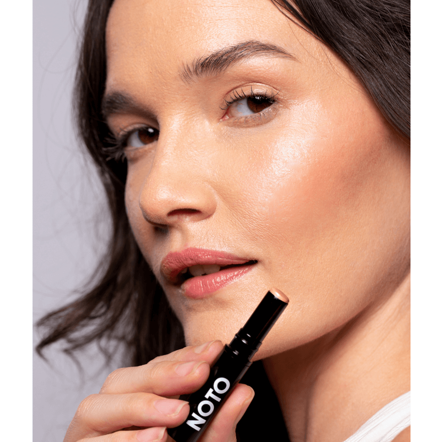 NOTO Botanics Hydra Highlighter Stick for Face + Body
