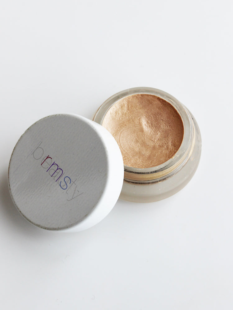 RMS Beauty Magic Luminizer